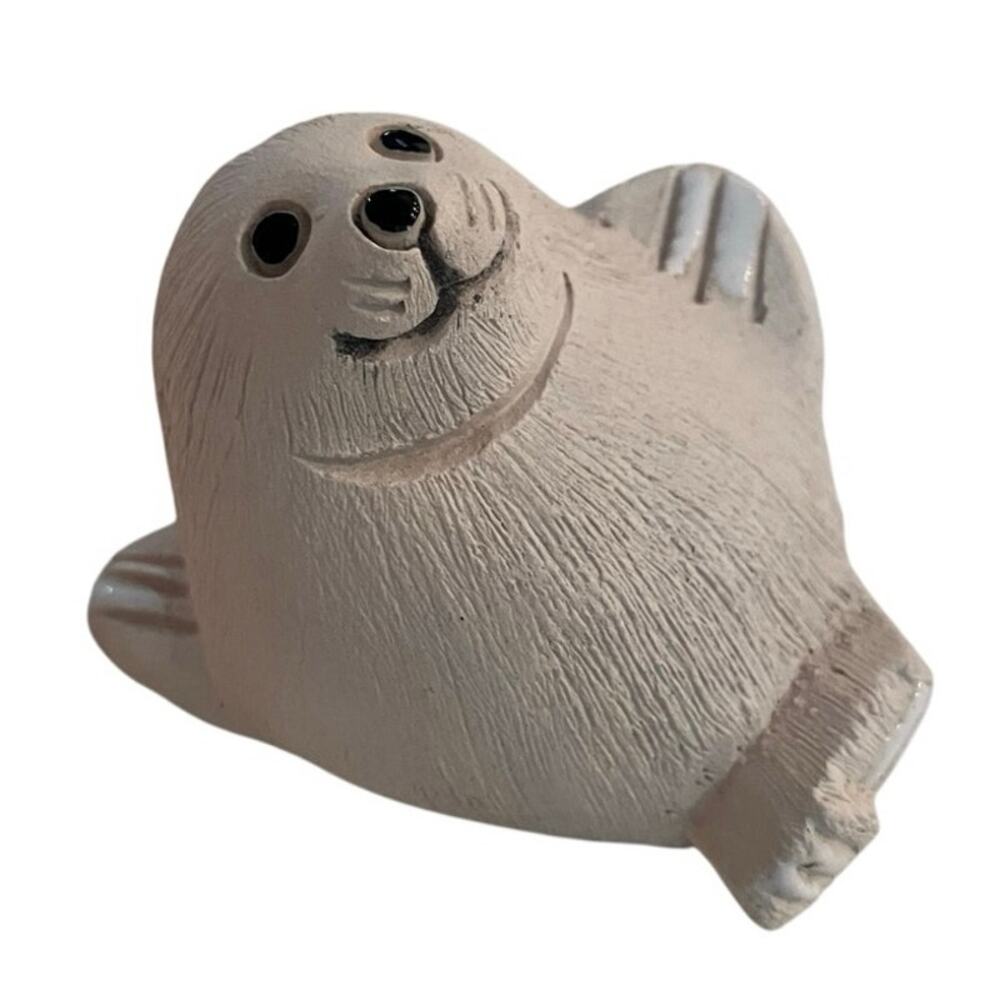 Vintage Artesania Rinconada White Baby Seal Pup Figurine #26 Signed • Uruguay